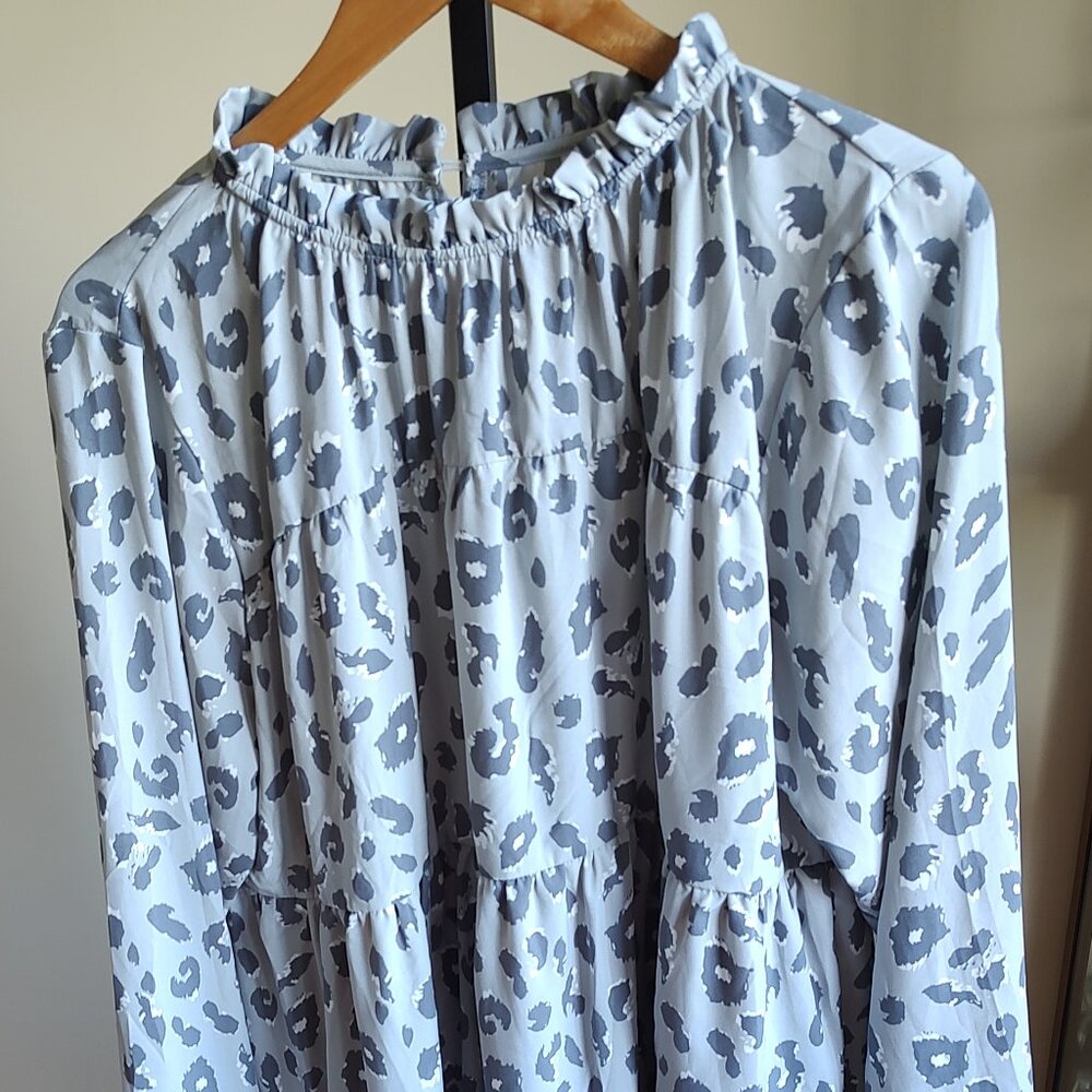Grey/White Leopard Print Long Sleeve Dress - Size XXL